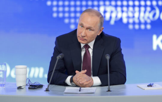 Putin Orders Russian Government to Prepare to Check Officials With Crypto Assets