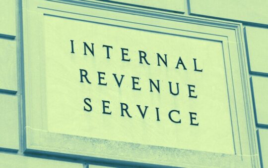 IRS Poses as Bitcoin Trader ‘Mr Coins’ in $180,000 Sting