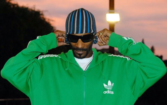 Snoop Dogg Partners With Virtual Blockchain World Sandbox — Rapper Plans to Recreate His Mansion and Drop NFTs