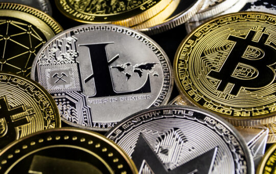 Bitcoin remains bullishdespite dump to $60K, analyst