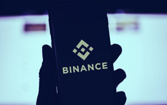 Crypto Exchange Binance Hires Former IRS Special Agent to Lead SAR Reporting