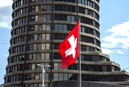 BIS exec says global crypto regulation coming in 2022