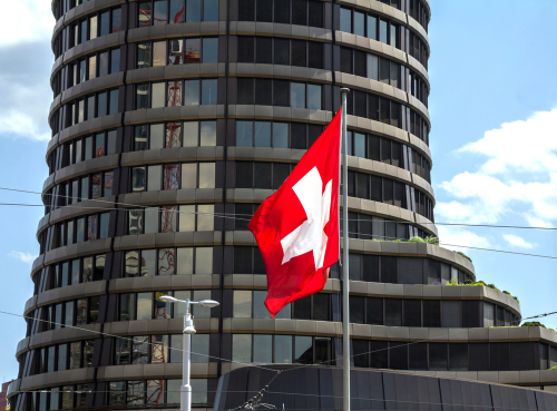 BIS exec says global crypto regulation coming in 2022