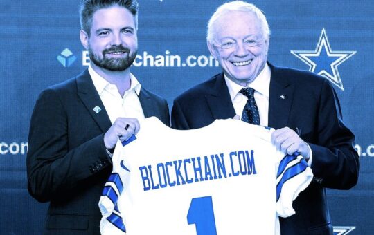 Dallas Cowboys Lasso NFL's First Crypto Exchange Sponsor Blockchain.com