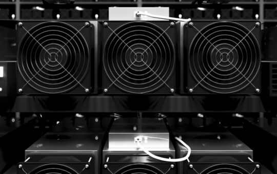 Mining Report Shows Bitcoin's Electricity Consumption Decreased by 25% in Q1 2022