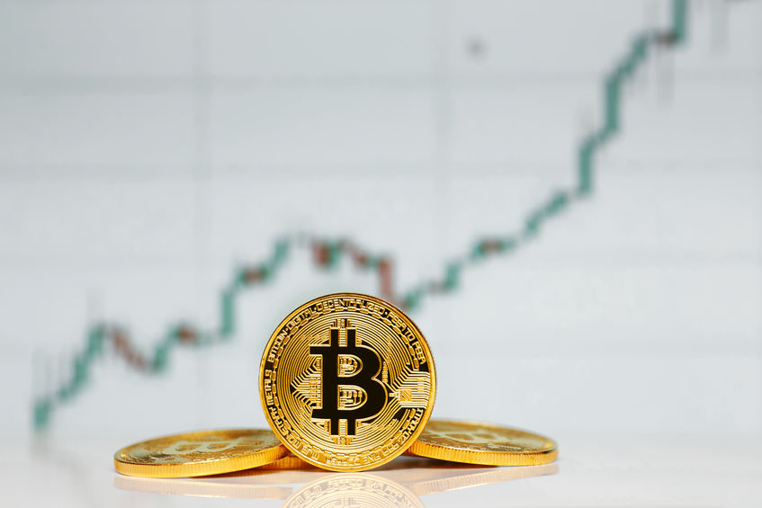 BTC stays above $20k despite losing 5% of its value this week