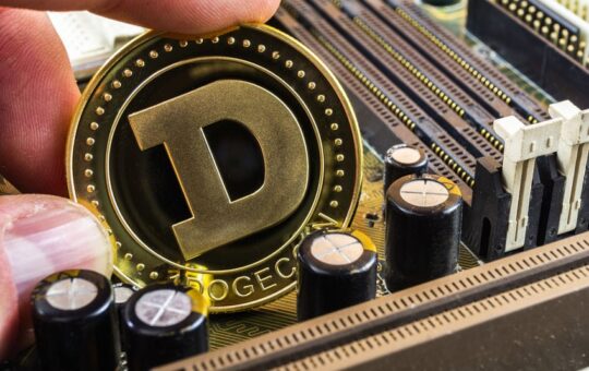 Dogecoin prediction as most altcoins sink amid bearish pressure