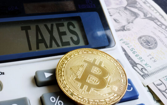 US Government Delays Tax Reporting Rules for Cryptocurrency Brokers