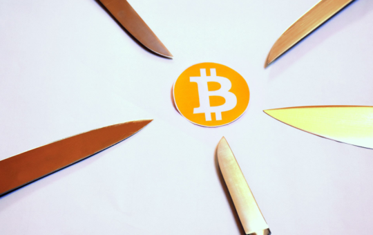 'Attack on Bitcoin’ Claims Circulate as Transaction Fees Climb Higher