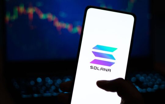 SOL up 5%, as LINK Breaks Key Resistance Level on Saturday – Market Updates Bitcoin News