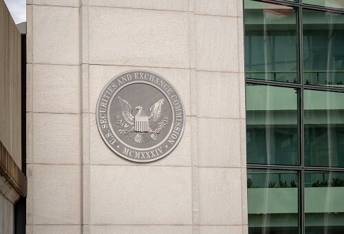 SEC chair hints at FTX comeback, while Memeinator presales enter stage 6